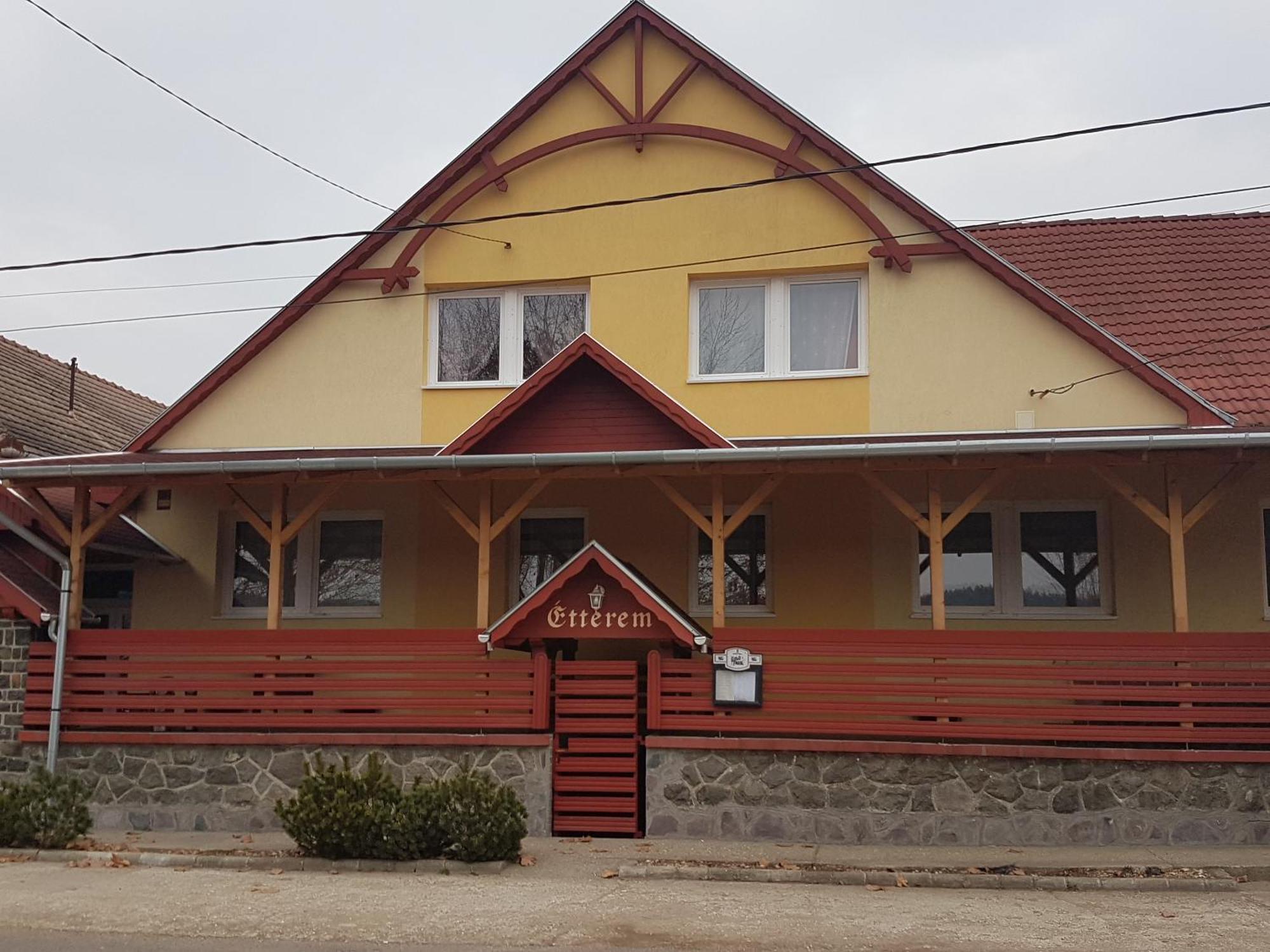 Ket Vandor Fogado Mátraderecske Kültér fotó